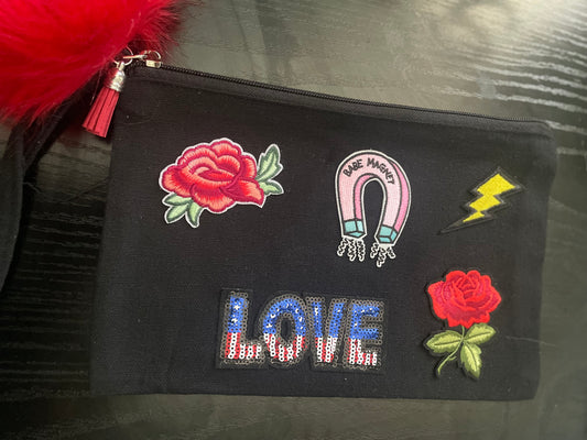 Red rose wristlet